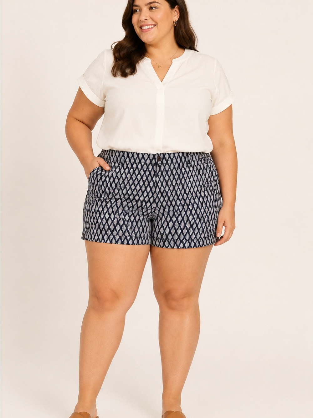 GAP City Shorts Women’s Size 18 Navy Geometric Ikat Print Cuffed Shorts